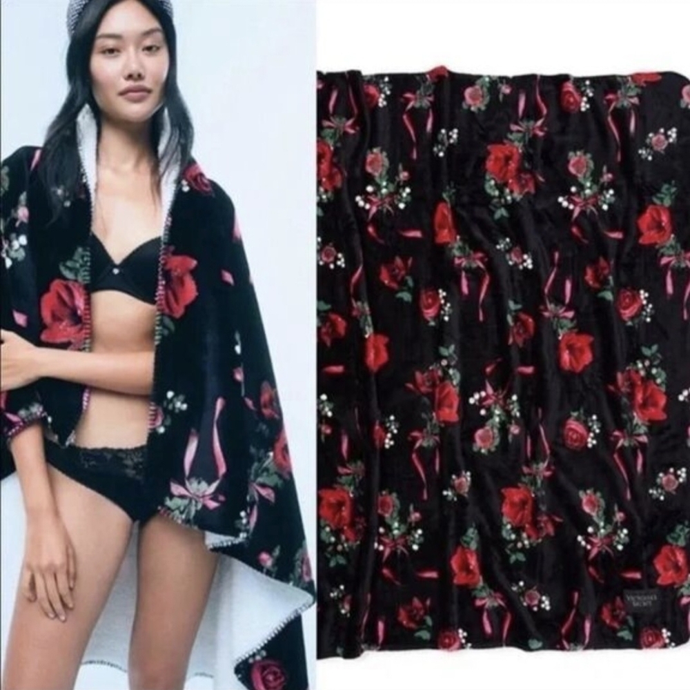Victoria's Secret Floral Rose Sherpa Throw Blanket 50X60 Inch NWOT